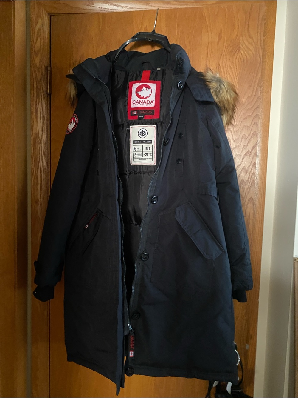 Canada Goose Women’s black Parka with Fur-Trim Hood